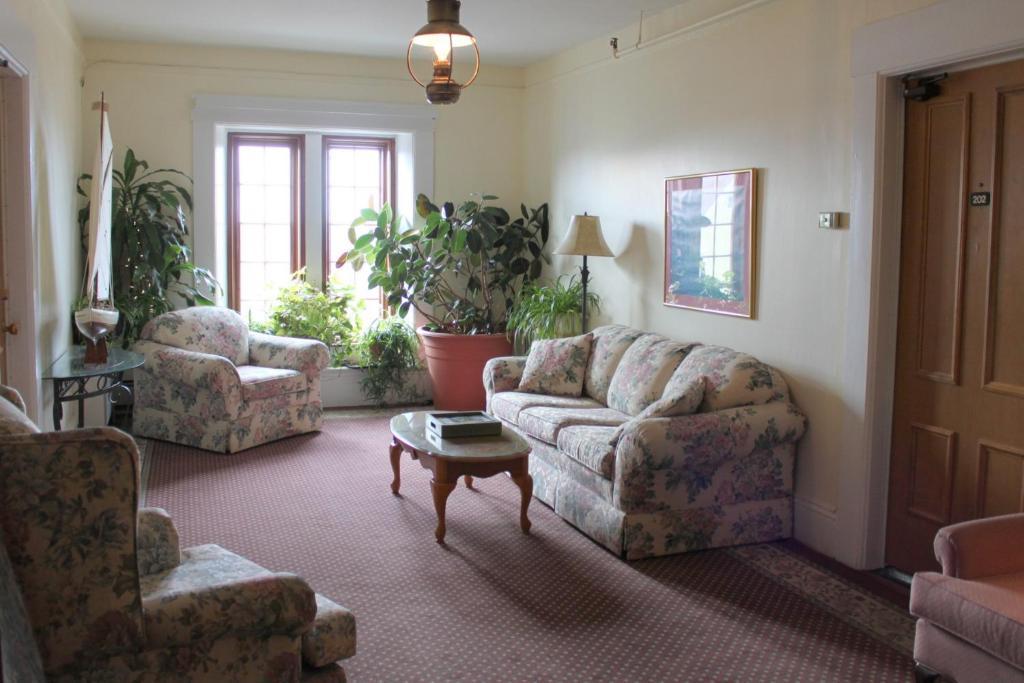 Kennedy Inn St. Andrews By The Sea Exterior foto